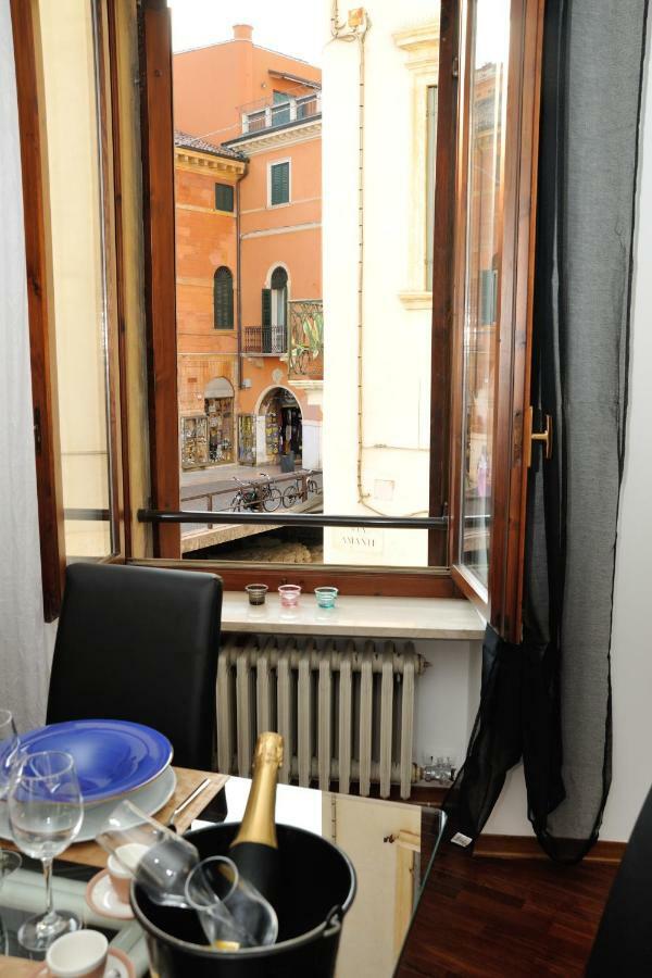 Amanti Due Apartments Verona Kültér fotó